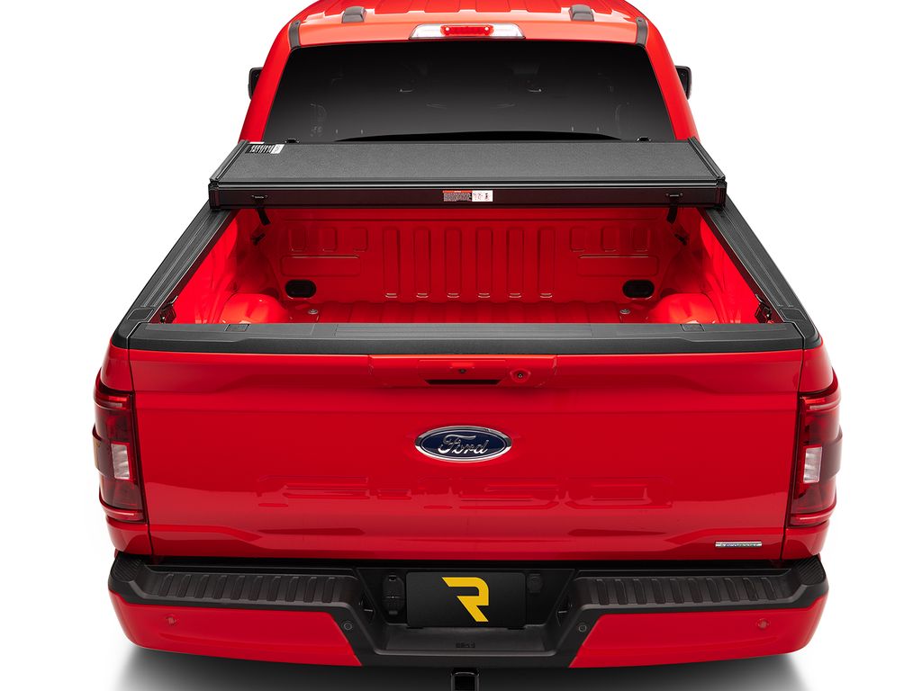 Extang Solid Fold ALX Tonneau Cover - Black - 6 ft 9 in Bed - GM Fullsize Truck 2020-23
