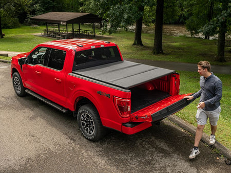 Extang Solid Fold ALX Tonneau Cover - Black - 5 ft Bed - Toyota Midsize Truck 2024