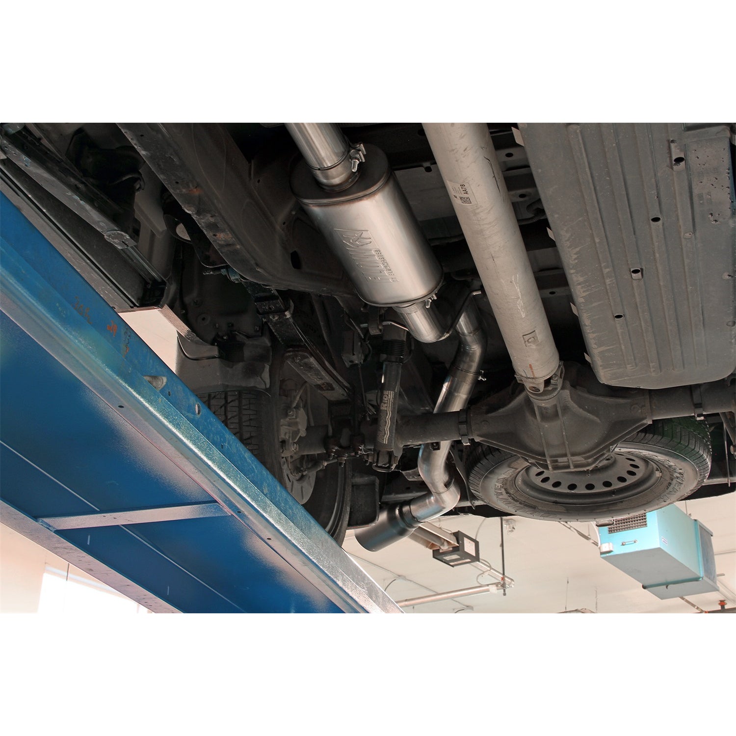 Flowmaster FlowFX Cat-Back Exhaust System - 3.5 in Diameter