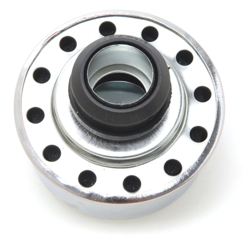 Edelbrock Signature Series Push-In Breather - Round - 1-1/4 in Hole - Edelbrock Logo - Chrome