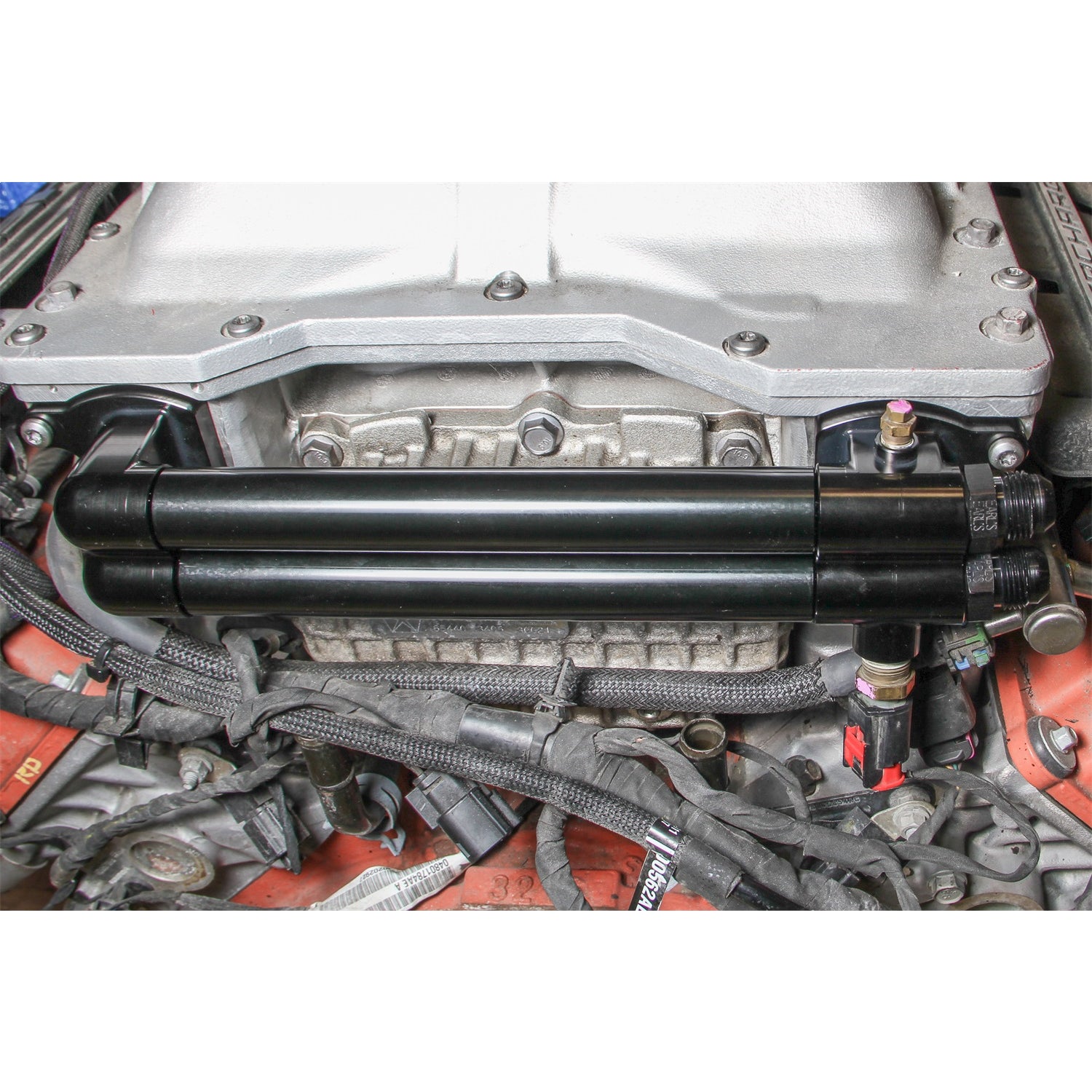 Earl's Intercooler Manifold - 10 AN Female O-ring Outlets - 10 AN Female O-Ring Inlets - Black