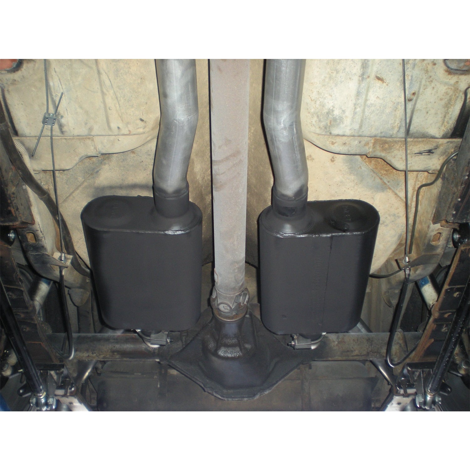 Flowmaster Header-back System - Dual Side Exit-AmeriCan Thunder - Aggressive Sound