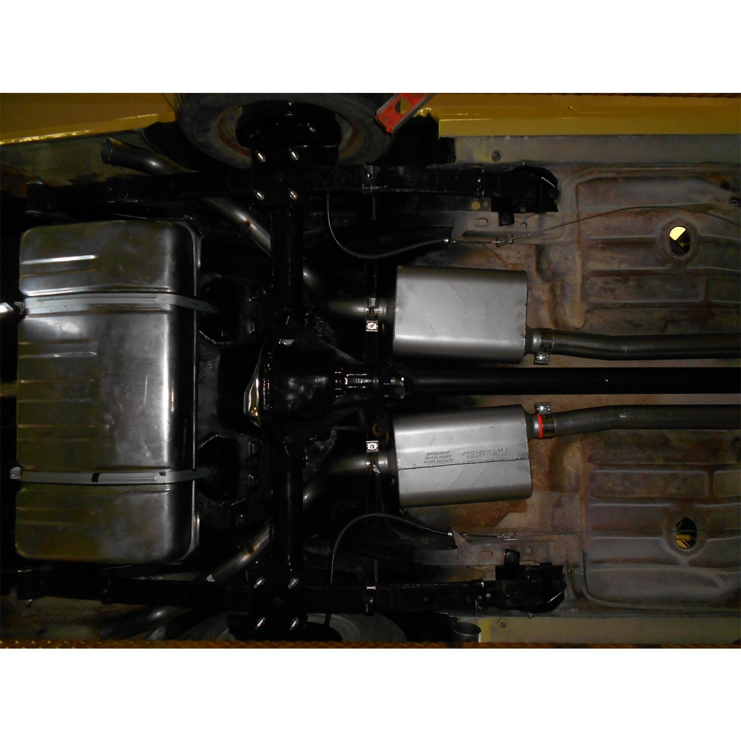 Flowmaster American Thunder Exhaust System - Header-Back - 2-1/2" Diameter - Dual Rear Exit - Stainless - Chevy V8
