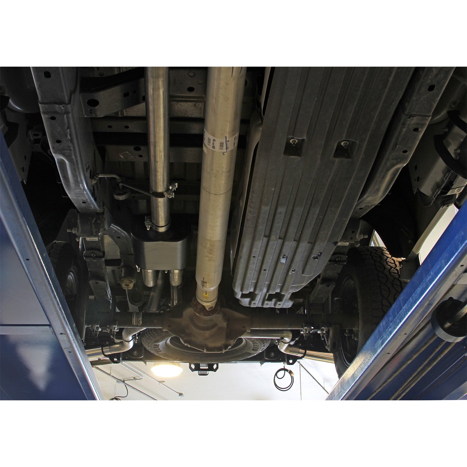 Flowmaster American Thunder Cat-Back Exhaust System - 3 in Diameter