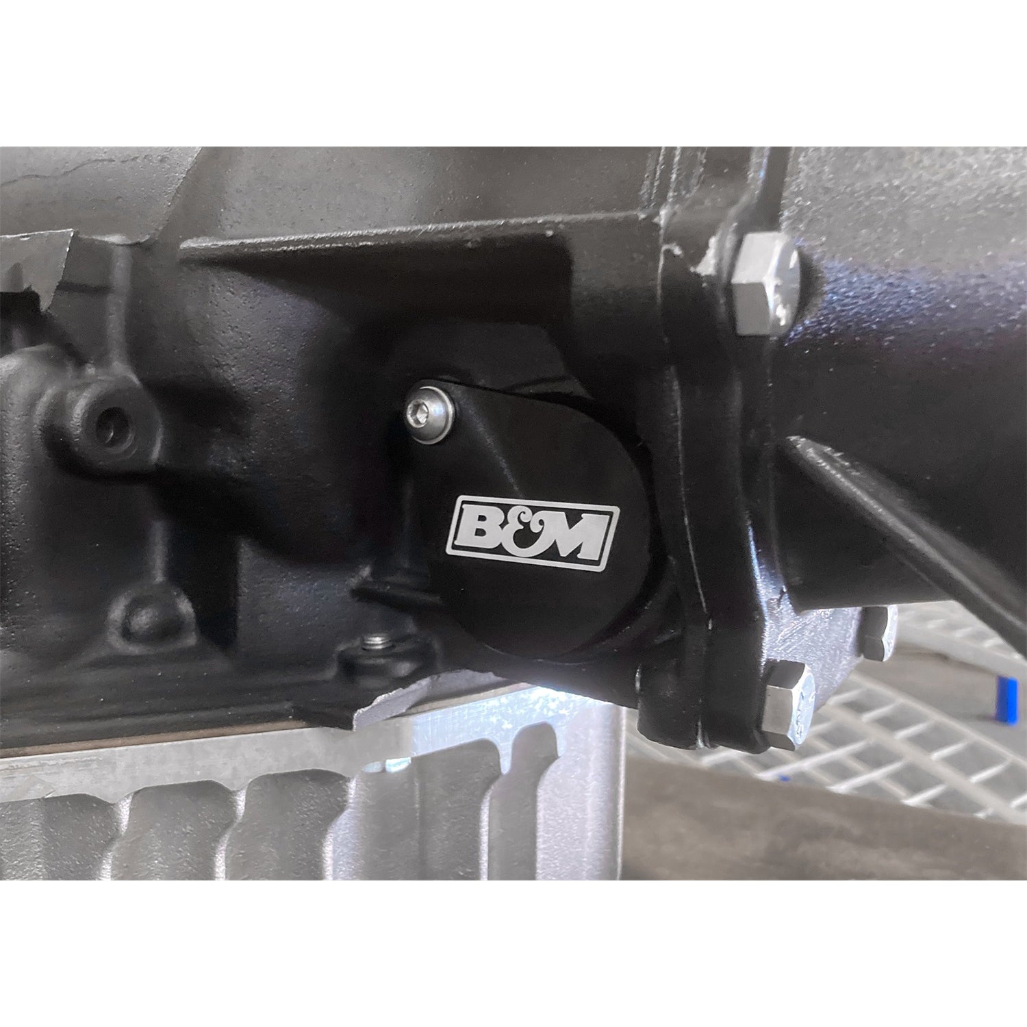 B&M Speedometer Port Plug - Black - B&M Logo - TH400 Series - Chevy