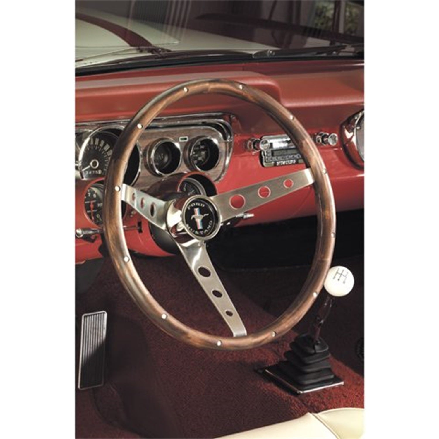Grant Classic Nostalgia Mustang Steering Wheel - 15" - Walnut