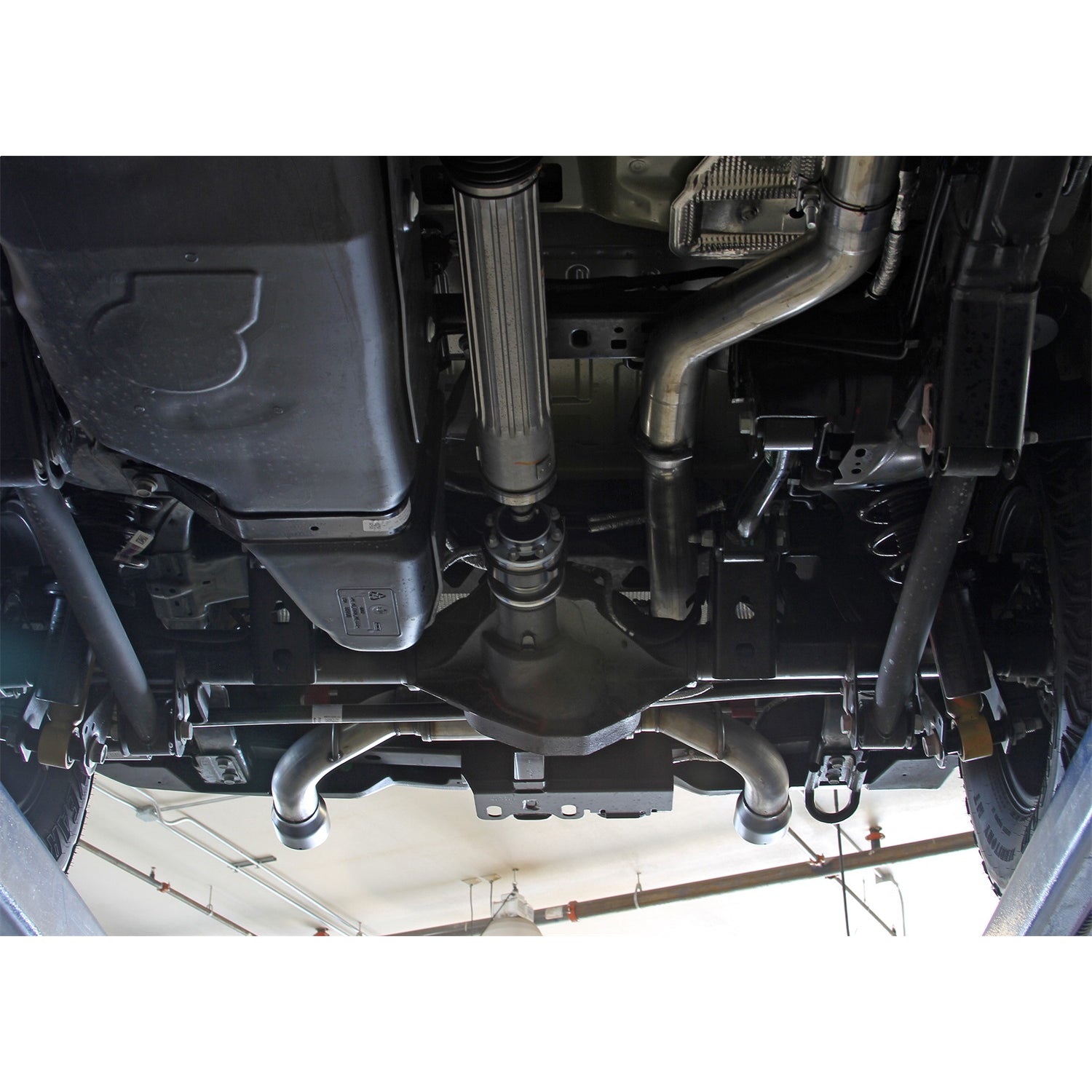 Flowmaster FlowFX Cat-Back Exhaust System - 3 in Diameter