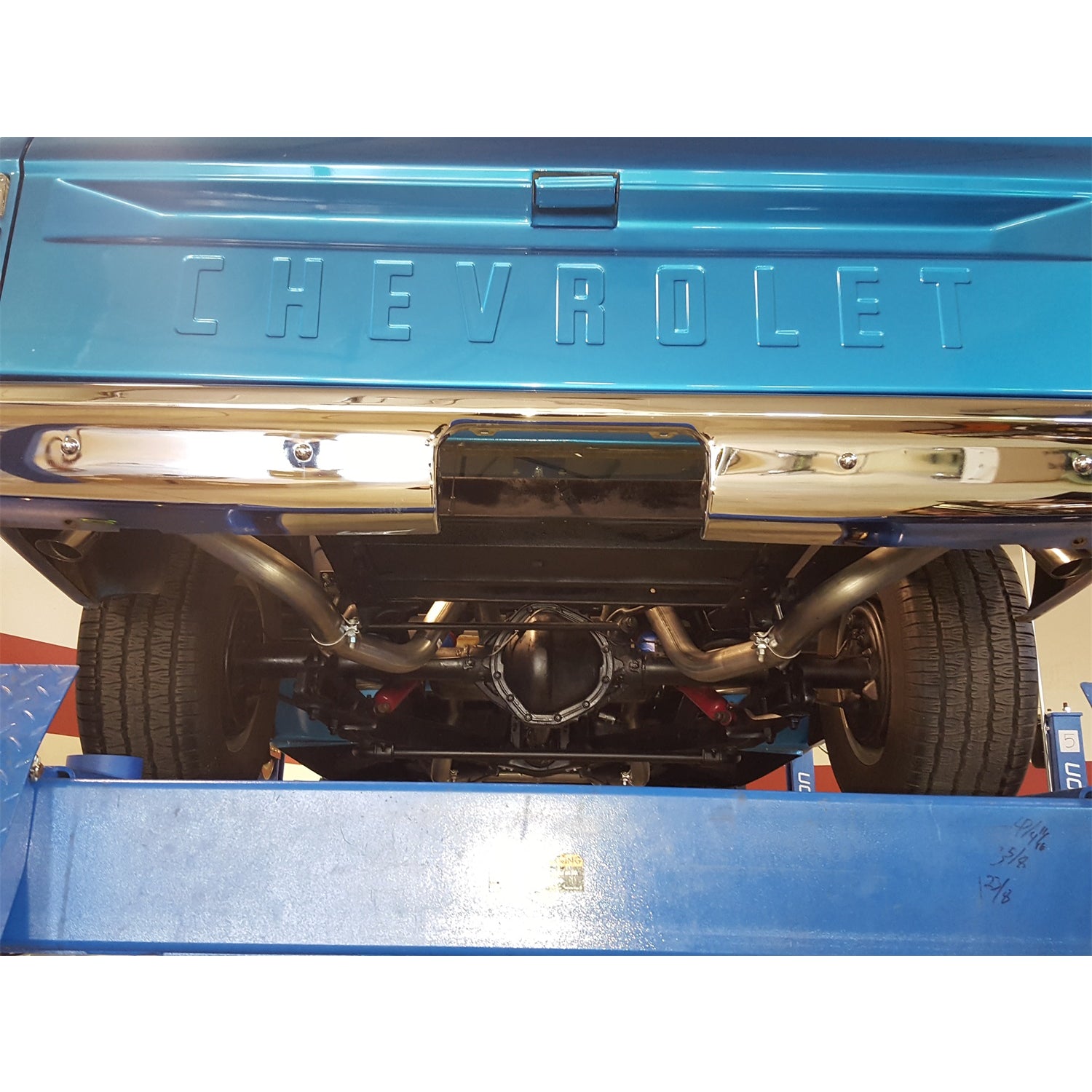 Flowmaster American Thunder Exhaust System Header Back 2-1/2" Tailpipe 2-1/2" Tips - Stainless