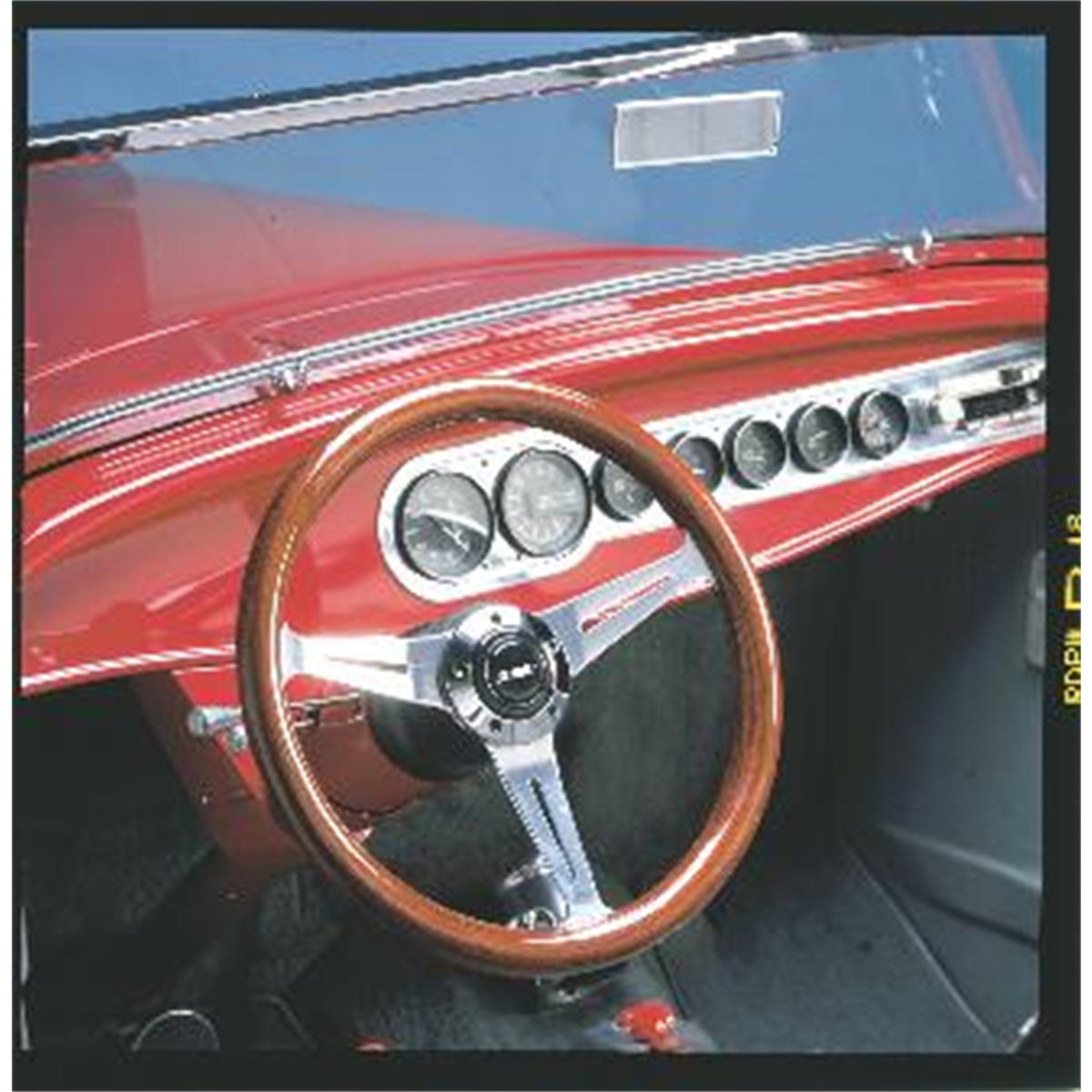 Grant Collector's Edition Steering Wheel - 14 1/2" - Walnut