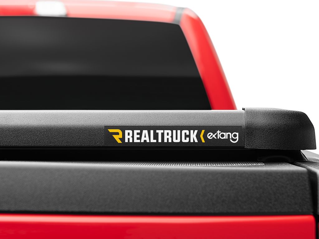 Extang Solid Fold ALX Tonneau Cover - Black - 5 ft Bed - GM Midsize Truck 2023