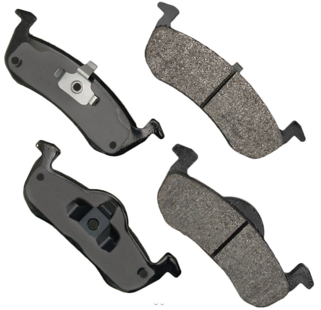 Akebono Brakes Severe Duty Rear Brake Pads - Ford Fullsize SUV 2012-17 (Set of 4)