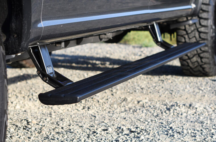 AMP Research PowerStep Smart Series Step Bars - Black - Pair Ford Compact SUV 2021-23 / Ford Midsize SUV / Truck 2021-23 ()