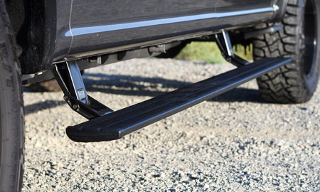 AMP Research PowerStep Smart Series Step Bars - Black - GM Fullsize Truck 2017-19 Crew / Extended Cab (Pair)