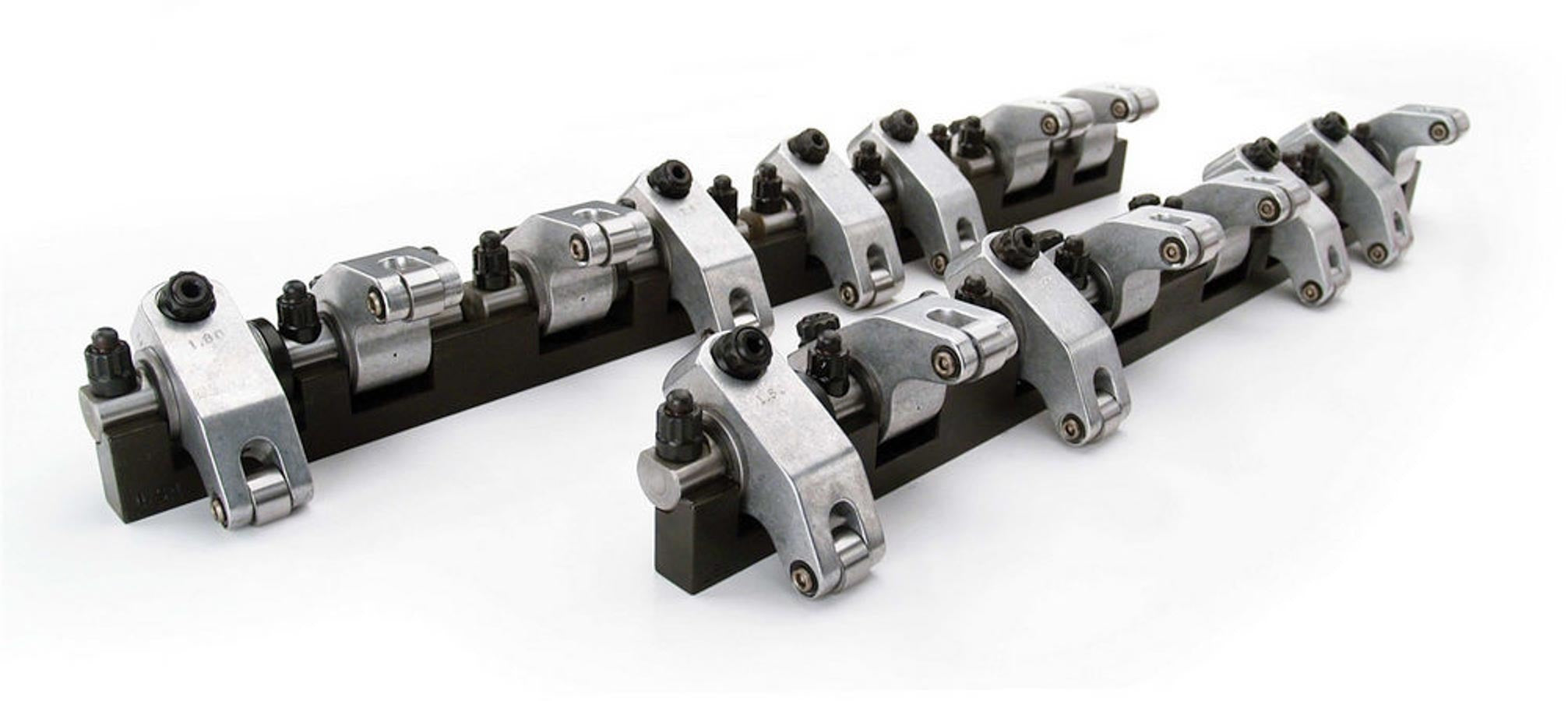 Comp Cams COMP Shaft Mount Aluminum Roller Rocker Arm Kit - 1.70 Ratio - GM LS-Series (GM LS-Series)