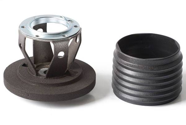 Momo Momo Steering Wheel to OE Column Adapter - Matte Black Trim - Nissan Z 1988-1996
