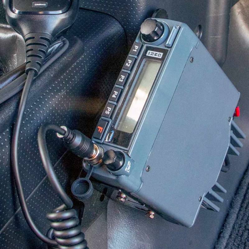 Rugged Radios Toyota Tundra Two-Way GMRS Mobile Radio Kit - 45 Watt GMR45