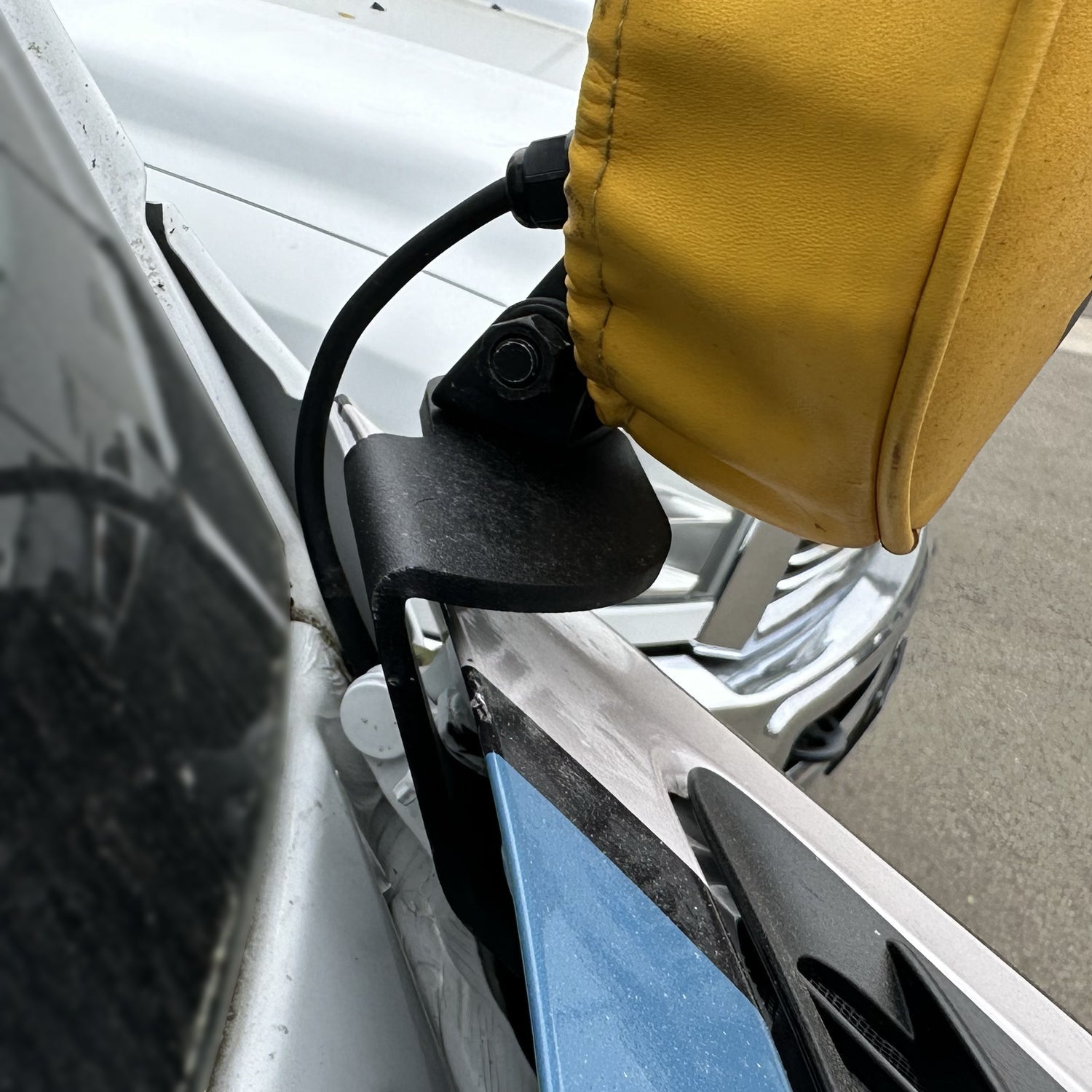Rugged Radios Antenna Mount for Mercedes Sprinter Van 2019 to Current - Driver Side MT-ANT-SPRINTER-2A
