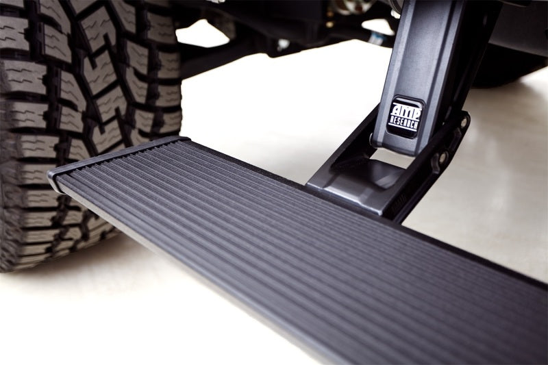 AMP Research Powerstep Xtreme 19- 19- GM Pickup 1500