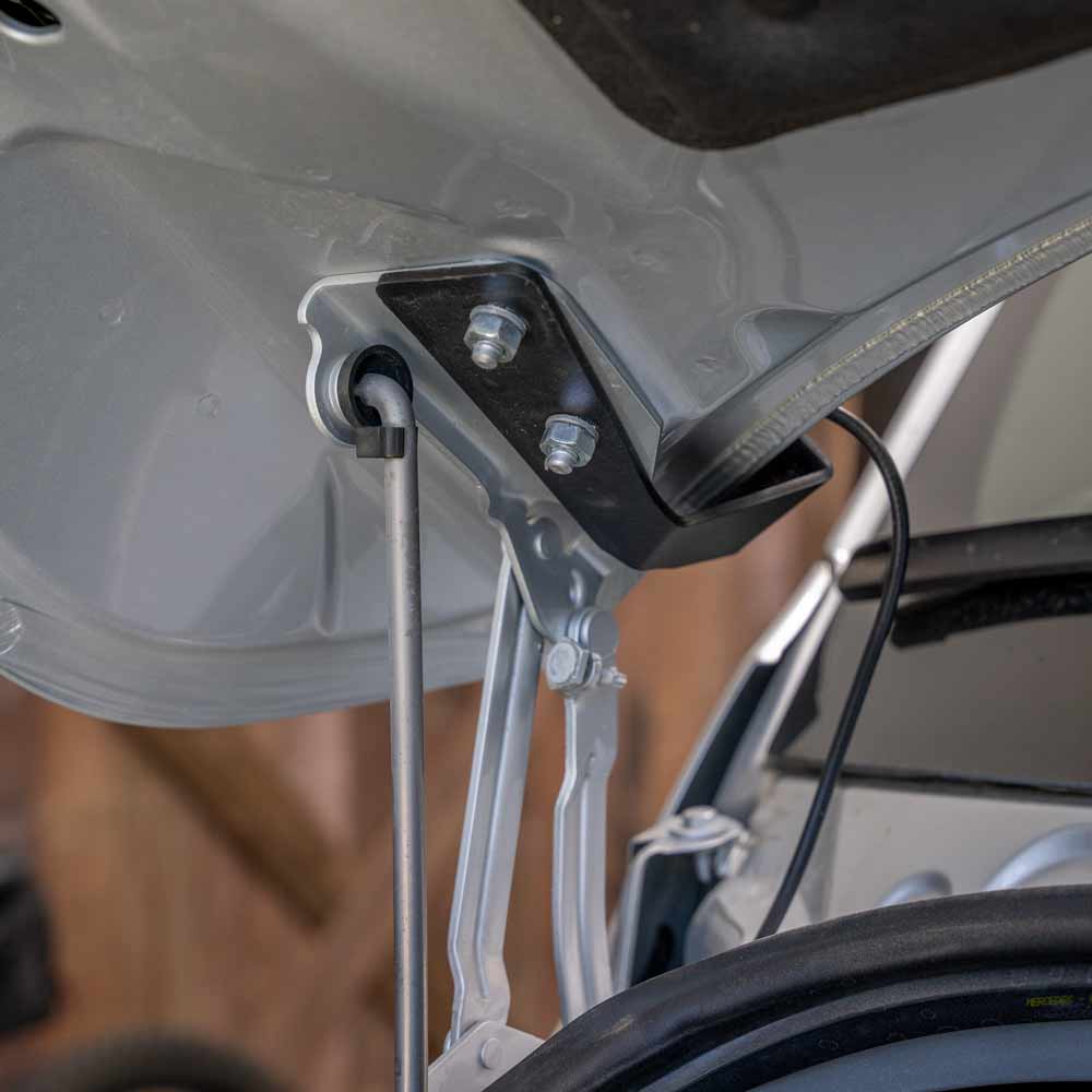 Rugged Radios Antenna Mount for Mercedes Sprinter Van 2019 to Current - Driver Side MT-ANT-SPRINTER-2A