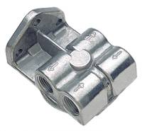 Trans-Dapt Single Remote Oil Filter Bracket - Horizontal Inlet and Outlet - 3/4"-16 Nipple Accepts Fram PH8A Ford Filters